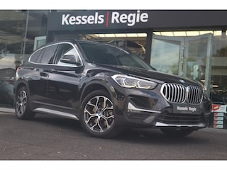 BMW X1 xDrive25e xLine | HuD | CarPlay | LED | Sensoren | Cruise | Stoelverwarming | 18” | Navi