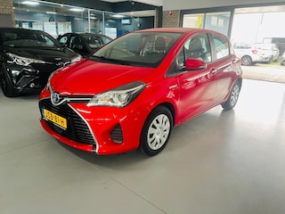 Toyota Yaris 1.5 Hybrid Now stoelverwarming