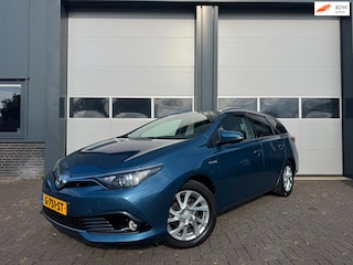 Toyota Auris 1.8 Hybrid Executive Keyless Parkeercamera