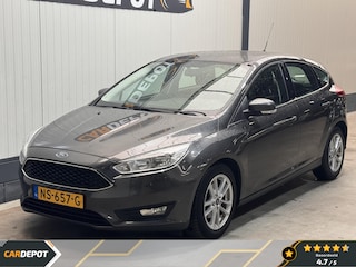Ford Focus 1.0 Lease Edition DB riem wordt vervangen !