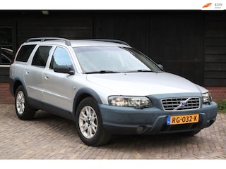 Volvo XC70 2.5 T Comfort Line Leer/Stoelverwarming/Dakrails/Trekhaak