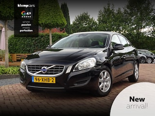 Volvo S60 1.6 T3 Kinetic | Dealeronder. | Trekhaak afn. | Cruise | Afleverklaar!