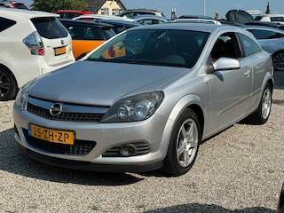 Opel Astra GTC 1.6 Executive Clima Cruise PDC Leer Nieuwe Apk Nette Staat