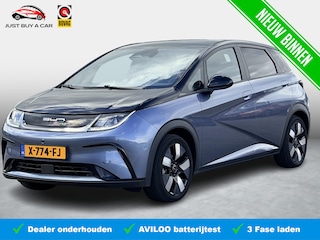 BYD Dolphin Design 60.4 kWh SOH 94,9% / NL Auto / Dealer OH / Fabrieksgarantie / Panoramadak / 360° camera / Warmtepomp / Adaptive Cruise Control / 1e Eigenaar / Stoelverwarming & Ventilatie /