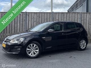 Volkswagen Golf 1.0 TSI Connected Series/AUTOMAAT/CAMERA/NAP