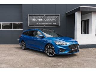 Ford Focus Wagon 1.0 EcoBoost ST Line / LED / Pano / Winter pack!
