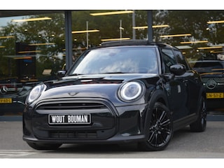 Mini Cooper 5-Deurs 1.5 Aut. Led Leder Panorama Camera Harman/Kardon Head-Up Pdc