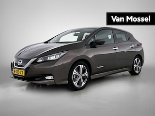 Nissan Leaf Tekna 40 kWh | WORDT VERWACHT | SOH 89.9 % | 360 CAMERA | STOELVERWARMING | BOSE | TREKHAAK | NAVIGATIE | APPLE CARPLAY - ANDROID AUTO |