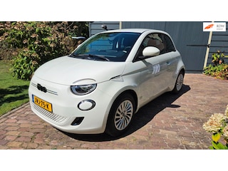 Fiat 500 3+1 La Prima 42 kWh | 2024 | 950km | JBL | Camera
