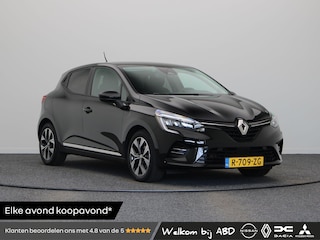 Renault Clio E-Tech Hybrid 145pk Evolution | Lichtmetalen velgen | Getint glas | parkeersensoren | Navigatie |