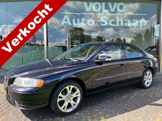 Volvo S60 2.4 Drivers Edition Automaat | Rijklaar incl garantie | Leer Meesturende xenon Trekhaak Parkeersensoren