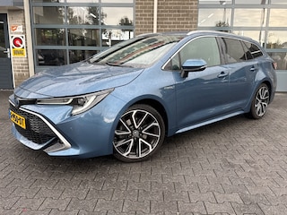 Toyota Corolla Touring Sports 2.0 Hybrid Business Sport Intro
