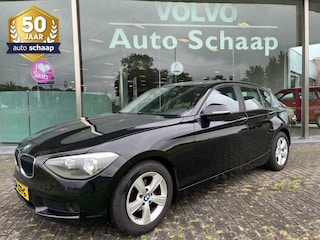 BMW 116i Business Automaat | Rijklaar | Navigatie Stoelverwarming Lichtmetaal Cruise control