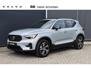 Volvo XC40 B4 Plus Dark | Panoramadak | Trekhaak | Verwarmbare voorstoelen, stuurwiel en voorruit | Premium audio by Harman Kardon | Apple carplay/Anrdoid auto | Adaptieve cruise control