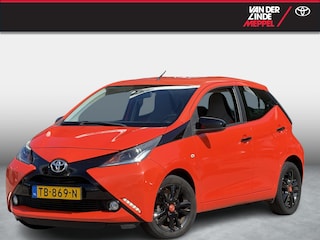 Toyota Aygo 1.0 VVT-i Dynamic Orange LM Velgen Camera