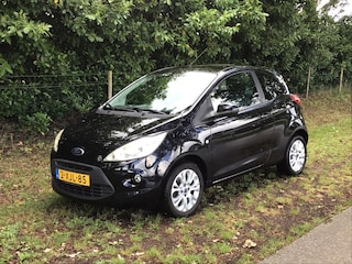 Ford Ka 1.2 Trend met nieuwe APK, lage km stand en airco