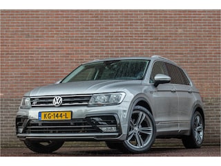Volkswagen Tiguan 1.4 TSI Connected Series, 63.000km NAP, R-Line, Carplay, Lane Assist, PDC, Navigatie, DAB+.