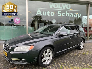Volvo V70 1.6 T4 Momentum Automaat | Rijklaar incl garantie | Trekhaak Donker glas Stoelverwarming Spoiler