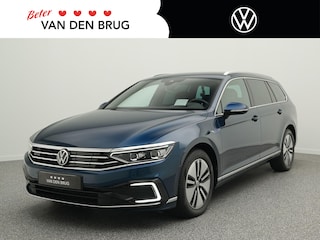 Volkswagen Passat Variant 1.4 TSI 218 PK PHEV GTE Business DSG Automaat | LED Matrix IQ | 360 Camera | Head-Up Display | Side Assist | Stoelverwarming | Elek. Kofferklep |