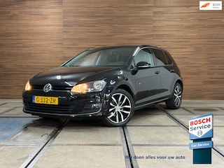 Volkswagen Golf 1.2 TSI Connected Series | 110PK | 6-bak | Navi | Climatronic | Stoelverwarming | Parkeersensoren | App-Connect
