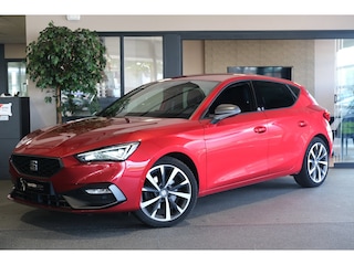 Seat Leon 1.5 eTSI FR 150PK DSG Led Navi Virtual Cam Keyless ACC Parkeersensoren