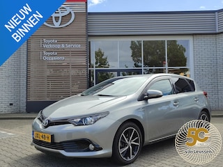 Toyota Auris 1.8 Hybrid DYNAMIC ULTIMATE STOELVERW KEYLESS 17'' LM-VELGEN 4S-BANDEN NAVI CLIMATE CONTROL BLUETOOTH CRUISE CONTROL
