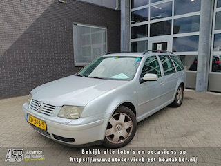 Volkswagen Bora 1.9 TDI Highline 4Motion | 4WD| Export | Panoramadak | Trekhaak | Cruise | Stoelverwarming | Bluetooth