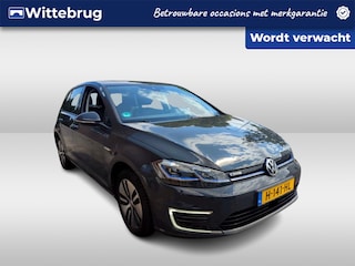 Volkswagen Golf E-DITION / SOH 95%/ AUTOMAAT/ CRUISE/ PARK.SENSOREN/ DIGITAL DASH/ NAVI/ CLIMA/ 16'' LMV