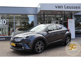 Toyota C-HR 1.8 Hybrid EXECUTIVE NAVI HALF-LEDER/STOELVERW. P-SENSOREN 18"LMV AFN-TREKHAAK DAB