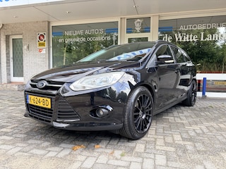 Ford Focus Wagon 1.0 EcoBoost Edition Airco/Cruisecontrole/Elektr. verst.b. buitenspiegels/Hoogte verst.bare stoel/Hoogte verst.b. lederen stuur/Start Stop Syst./Radio CD