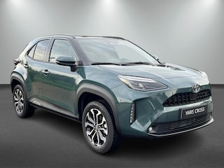 Toyota Yaris Cross 1.5 Hybride 130 pk Black Edition, Safety + Winter pakket.