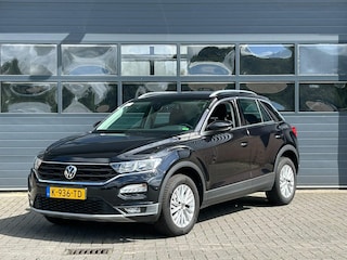 Volkswagen T-Roc 1.5 TSI STYLE BUSINESS I ADAPTIVE CRUISE CONTROL I ELEKTRONISCHE ACHTERKLEP I NAVIGATIESYSTEEM