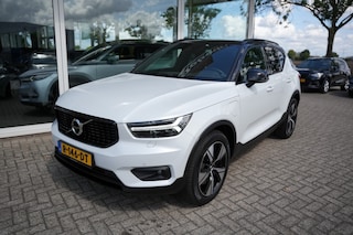 Volvo XC40 1.5 T4 RECH R-DESIGN, Camera,Carplay, Harman Kardon