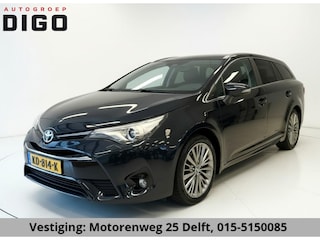 Toyota Avensis Touring Sports 1.8 VVT-i EXECUTIVE AUTOMAAT PREMIUM PANODAK LEDER. STOEL VERWARMING . CRUISE CONTROL .TREKHAAK