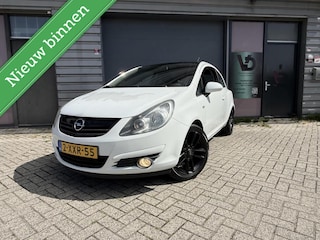 Opel Corsa 1.2-16V C Edition Sportvelgen 1 Jaar APK Airco