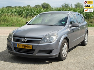 Opel Astra 1.6 Essentia