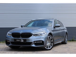 BMW 530e M Pakket | Schuifkanteldak | Harman Kardon | Standkachel | 360 Camera | HUD | Dode hoek | Elektrische kofferbak |
