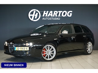 Alfa Romeo 159 Sportwagon 3.2 JTS Q4 TI V6 260PK *HANDGESCHAKELD* + AFN. TREKHAAK