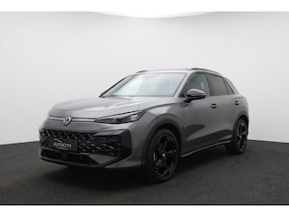 Volkswagen T-Roc 1.5 eTSI R-Line Black Style 150PK | Pano | IQ Lights | Trekhaak | 20" | Winterpakket