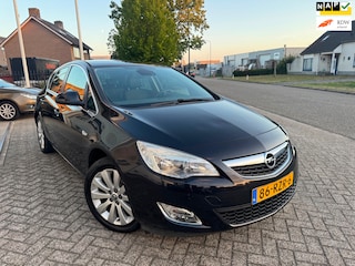 Opel Astra 1.4 Turbo Cosmo Airco, Trekhaak, Cruise