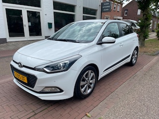 Hyundai i20 1.2 HP i-Motion Comfort / climate / cruise c