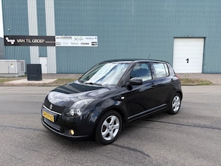 Suzuki Swift 1.3-16V Shogun 5-Deurs 95 PK. Onverwoestbare en zeer betrouwbare auto !!!