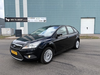 Ford Focus 1.6-16V Titanium 5-Deurs 101 PK. Leuke en zeer fijn rijdende auto !!! Eerste eigenaar !!