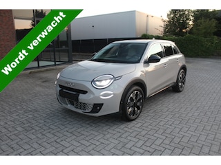 Fiat 600 e La Prima 54 kWh 10.000 KM !! Clima-Cruise-Navi-Leder-Massage