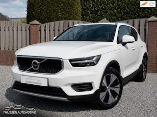 Volvo XC40 1.5 T2 MOMENTUM PRO SPORTSTOELEN STOEL STUUR VERWARMING P-CAMERA APPLECARPLAY NAVI CLIMATECONTROL