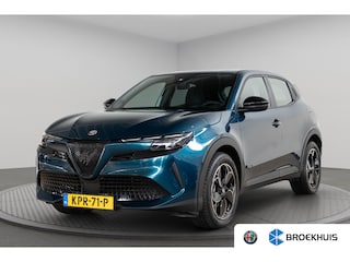 Alfa Romeo Junior Elettrica 54 KWH | SOH 95% | Apple Carplay & Android Auto | Parkeesensoren | Keyless | Climate Controle | Adaptive Cruise Controle |