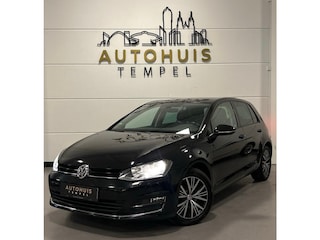 Volkswagen Golf 1.2 TSI Connected Series Airco Cruise Climate Stoelverwarming Pdc