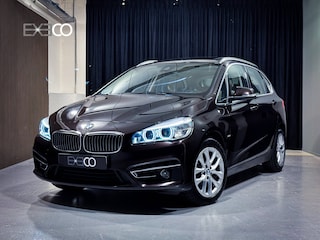 BMW 2-serie Tourer 218i Luxury |Pano|HUD|Leder|Sfeer|LED|Xenon|Stoelverwarming