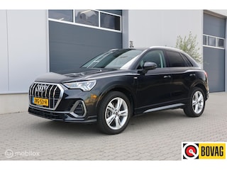 Audi Q3 45 TFSI e S-Line I Sonos I Camera I ACC | Carplay