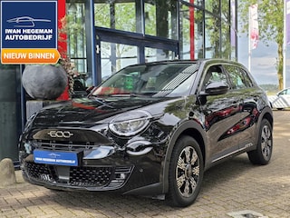 Fiat 600 1.2 Hybrid | ECC | PDC + Camera | LM Velgen | Stoelverwarming | Apple CarPlay/Android Auto |